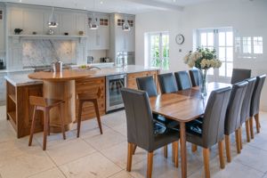 Open plan living kitchen/family room- click for photo gallery